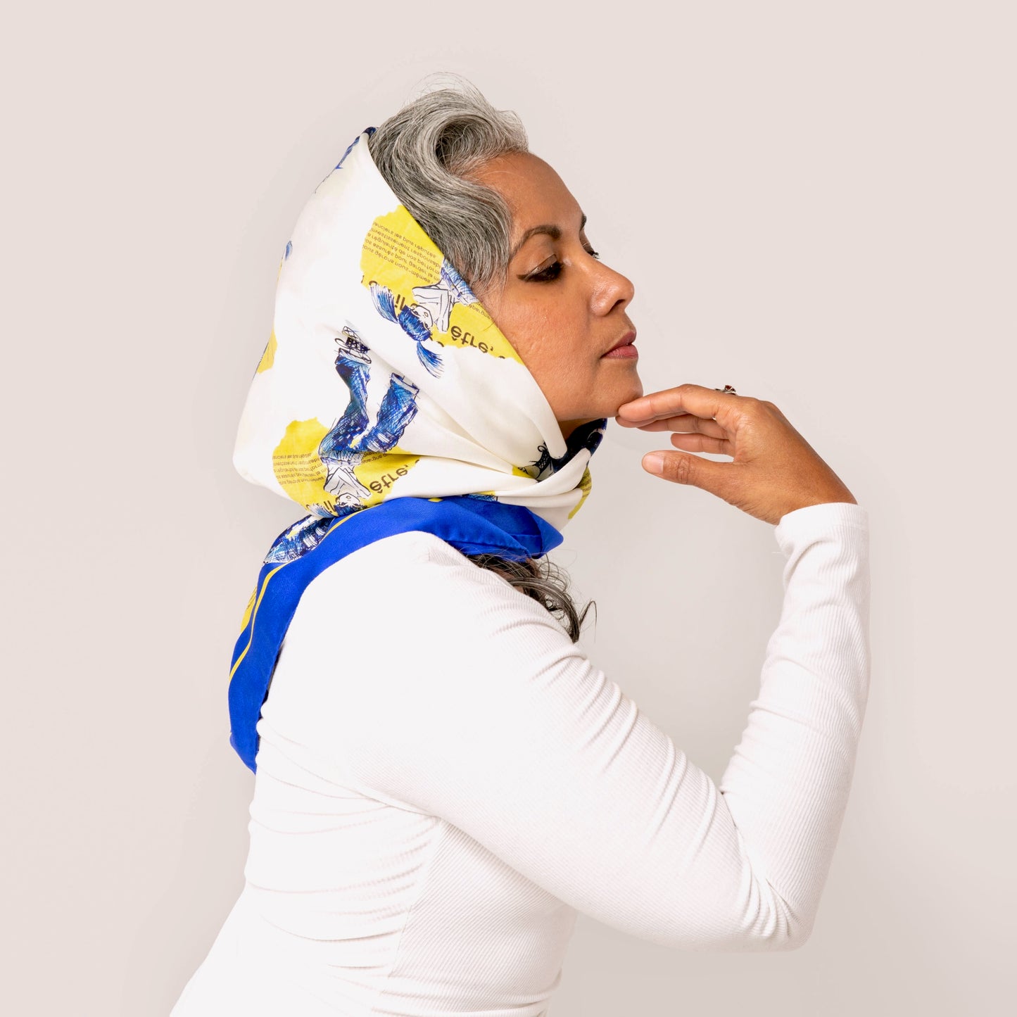 The "DARING" Carré 100% mulberry silk scarf